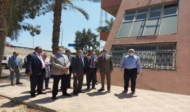 صورة رئيس جامعة بنها يقوم بجولة تفقدية للمنشآت الجديدة لاستغلالها من أجل الاستثمار الجامعى