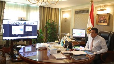 صورة وزير التعليم العالي يستعرض تقريرًا حول لقاء وفد اتحاد الطلاب الموريتاني