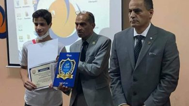 صورة إدارة البساتين تسلم شهادات تقدير لأوائل الإعدادية من مدارس ٣٠يونيو