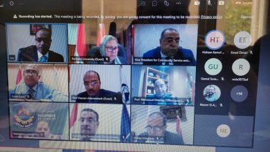 صورة وزير التعليم العالي يستعرض تقريرًا حول اجتماع المجلس الأعلى لشئون خدمة المجتمع