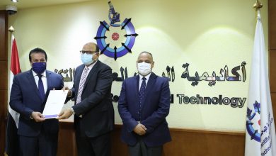 صورة وزير التعليم العالي يُكرم الفائزين في معرض جنيف الدولي للاختراعات فى دورته الاستثنائية ٢٠٢١