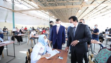 صورة وزير التعليم العالي يتفقد لجان الامتحانات بجامعة عين شمس