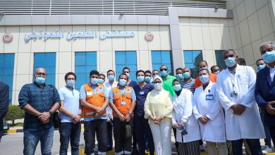 صورة وزيرة الصحة تتفقد مستشفى العلمين النموذجي.. وسيارات الإسعاف والقوافل والأكشاك الطبية على طول الطريق