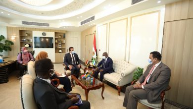 صورة وزير التعليم العالي يستقبل سفير دولة سيراليون بالقاهرة لبحث سبل التعاون بين البلدين