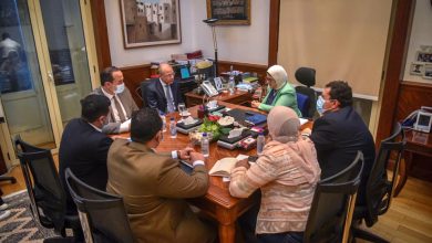 صورة وزيرة الصحة تستقبل المدير التنفيذي لمجمع الإصدارات المؤمنة