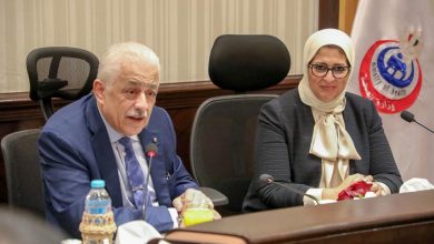 صورة وزيرا الصحة والتعليم يبحثان سبل التعاون لتوفير الوجبات الغذائية الصحية لطلاب المدارس