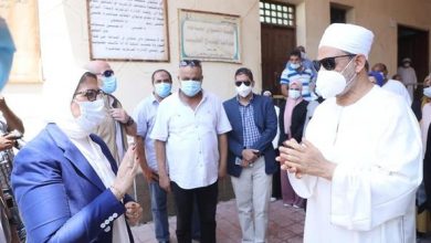 صورة وزيرة الصحة تلتقي فضيلة الإمام الأكبر شيخ الأزهر الشريف  بمدينة القرنة بالأقصر