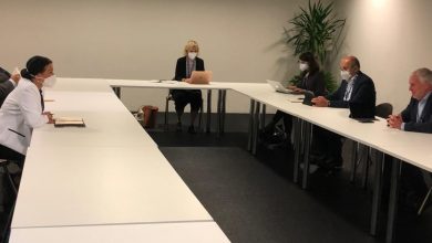 صورة وزيرة البيئة تناقش التقرير الخاص بتمويل المناخ مع الجانب الكندى والألمانى تمهيدا لاقراره فى ١٨ اكتوبر الجارى