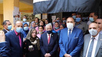 صورة وزير التربية والتعليم فى جولة تفقدية لمتابعة انتظام العام الدراسى الجديد بالقاهرة