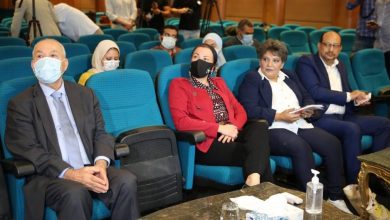 صورة وزيرة البيئة تعقد مؤتمرا صحفيا لإعلان تسليم مصر مؤتمر الاطراف للتنوع البيولوجى للصين