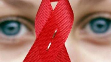 صورة انخفاض معدل الإصابة بفيروس الإيدز  لأقل من 1%