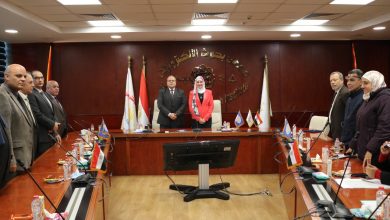 صورة التعليم العالي والبحث العلمي: معهد بحوث الإلكترونيات يوقع عقود بروتوكولات تعاون حول المشروعات البحثية