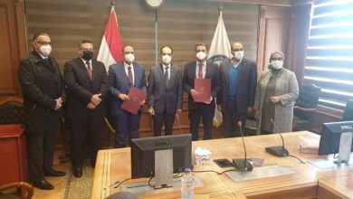 صورة توقيع بروتوكول تعاون بين «التعليم العالي» و«الصحة» لتدريب أطباء الزمالة المصرية في المستشفيات الجامعية