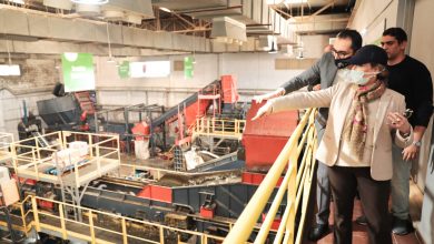 صورة فؤاد تتفقد وحدة معالجة مياه الصرف الصناعى لشركة بريق للبلاستيك