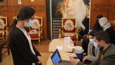 صورة نشر فرق تطعيم لقاحات كورونا بالكنائس والميادين العامة