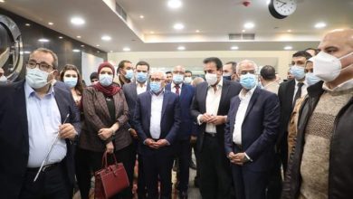 صورة وزير التعليم العالي ومحافظ بورسعيد يتفقدان مستشفى جامعة بورسعيد