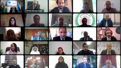 صورة وزير التعليم العالي والبحث العلمى يستعرض تقريرًا حول أنشطة مركز بحوث وتطوير الفلزات فى دعم التعاون البحثي العربي