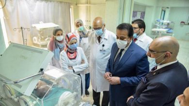 صورة القائم بأعمال وزير الصحة يتفقد مستشفى أورام دار السلام