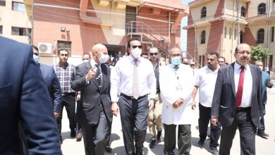 صورة القائم بأعمال وزير الصحة يتفقد مستشفى “بلبيس المركزي” بالشرقية