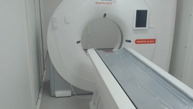 صورة توزيع  606 جهاز أشعة على جميع المستشفيات والوحدات الصحية