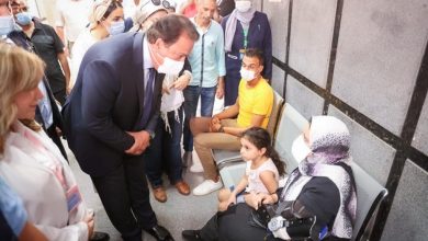 صورة وزير الصحة يتفقد مستشفى أبوقير العام
