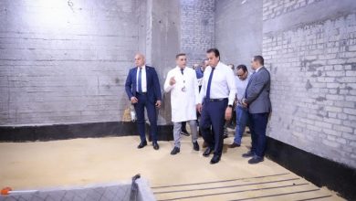 صورة وزير الصحة يتفقد مشروع رفع كفاءة قسم العناية المركزة بمستشفى القباري التخصصي