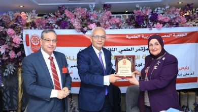 صورة وزير التربية والتعليم يشارك في فعاليات المؤتمر العلمي