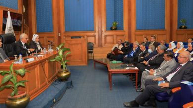 صورة وزير التعليم يجتمع بخبراء كليات التربية لبحث أوجه التعاون المشترك