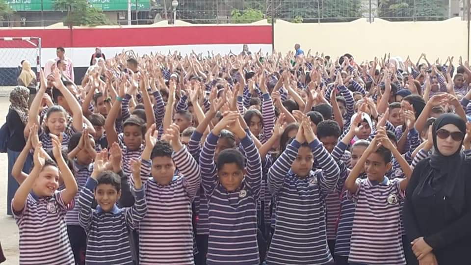 مدرسة الهلال الأحمر الرسمية المتميزة