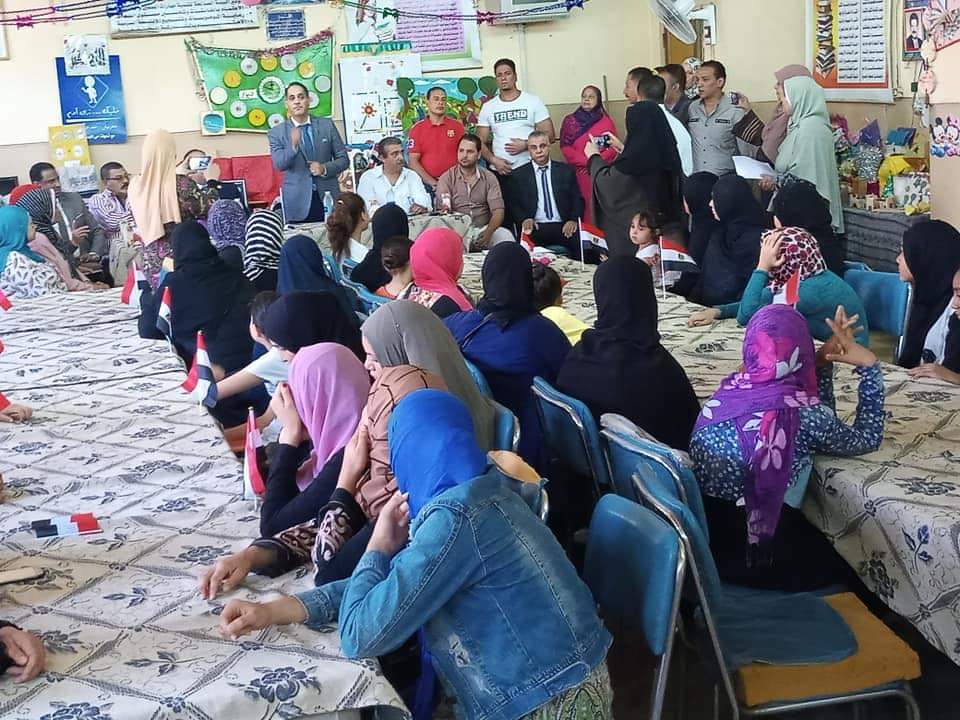 زى المدرسة مجانا هدية من مبادرة حياة كريمة لمدارس البساتين