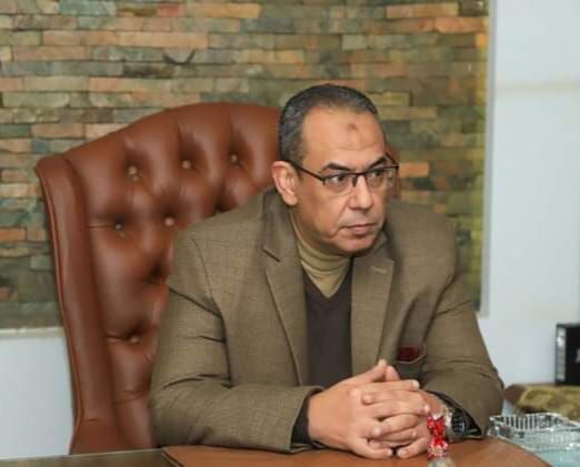الدكتور ياسر محمود وكيل وزارة التربية والتعليم بمحافظة سوهاج