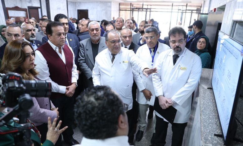 وزير الصحة يزور مستشفى دمياط التخصصى