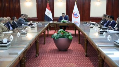 صورة وزير الصحة يترأس اجتماع المجلس القومي لمراقبة عمليات الدم