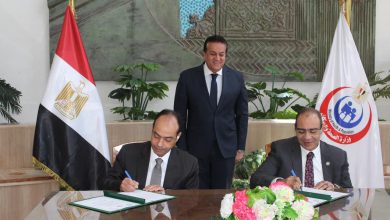 صورة تعاون بين اللجنة العليا للتخصصات الصحية والمجلس الصحي