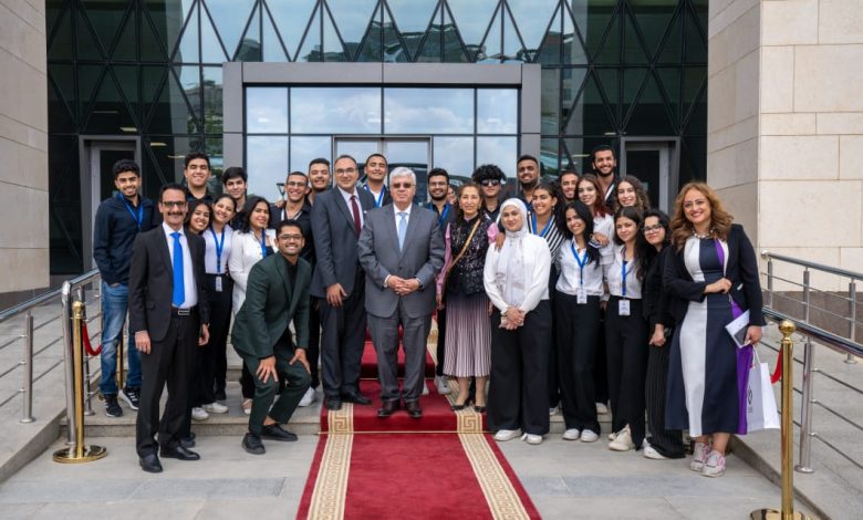 وزير التعليم العالي فى جامعة مصر للمعلوماتية