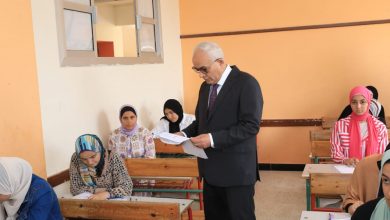 صورة وزير التعليم ومحافظ الشرقية يتفقدان لجان امتحانات الثانوية العامة بالصالحية