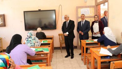 صورة وزير التربية والتعليم ومحافظ الأسكندرية يتفقدان لجان امتحانات الثانوية العامة