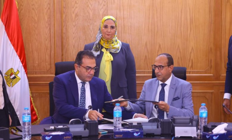 وزيرة التضامن تشهد توقيع بروتوكول تعاونتعاون بين بنكى ناصر والمصري الخليجي