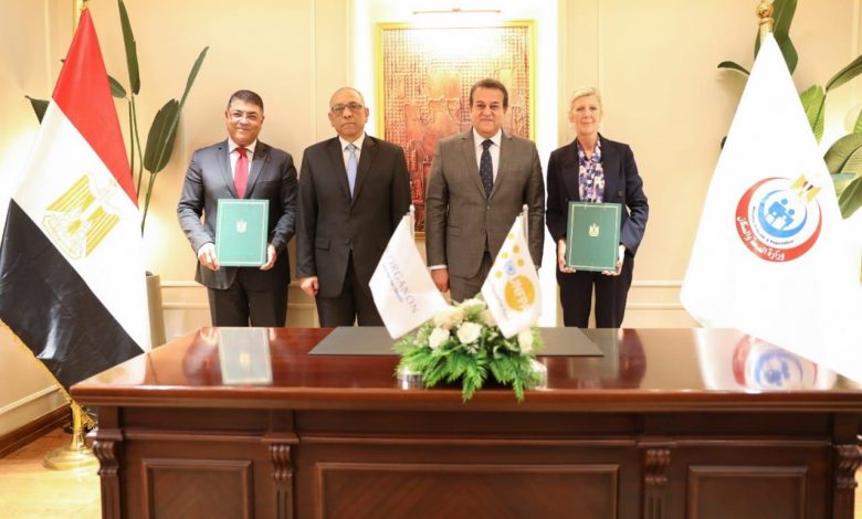وزير الصحة يشهد توقيع تعاون بين صندوق الأمم المتحدة للسكان وشركة «أورجانون»