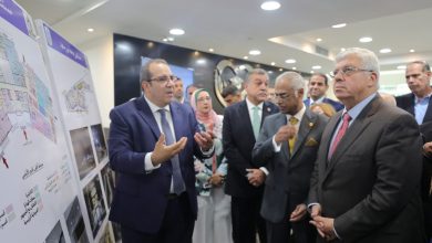 صورة وزير التعليم العالي يفتتح عددًا من المشروعات الجديدة فى جامعة بورسعيد