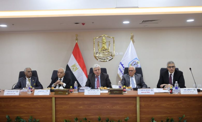 وزير التعليم العالى "عاشور" اجتماع المجلس الأعلى للجامعات فى بورسعيد