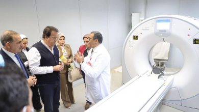 صورة وزير الصحة يتفقد مركز أبحاث أمراض الكبد والقلب فى كفر الشيخ