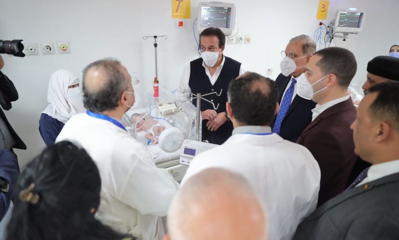 وزير الصحة يتفقد مستشفى بيلا المركزي