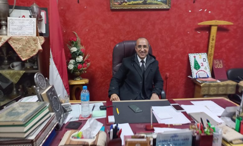 الدكتور محمد صلاح مدير إدارة الزيتون التعليمية