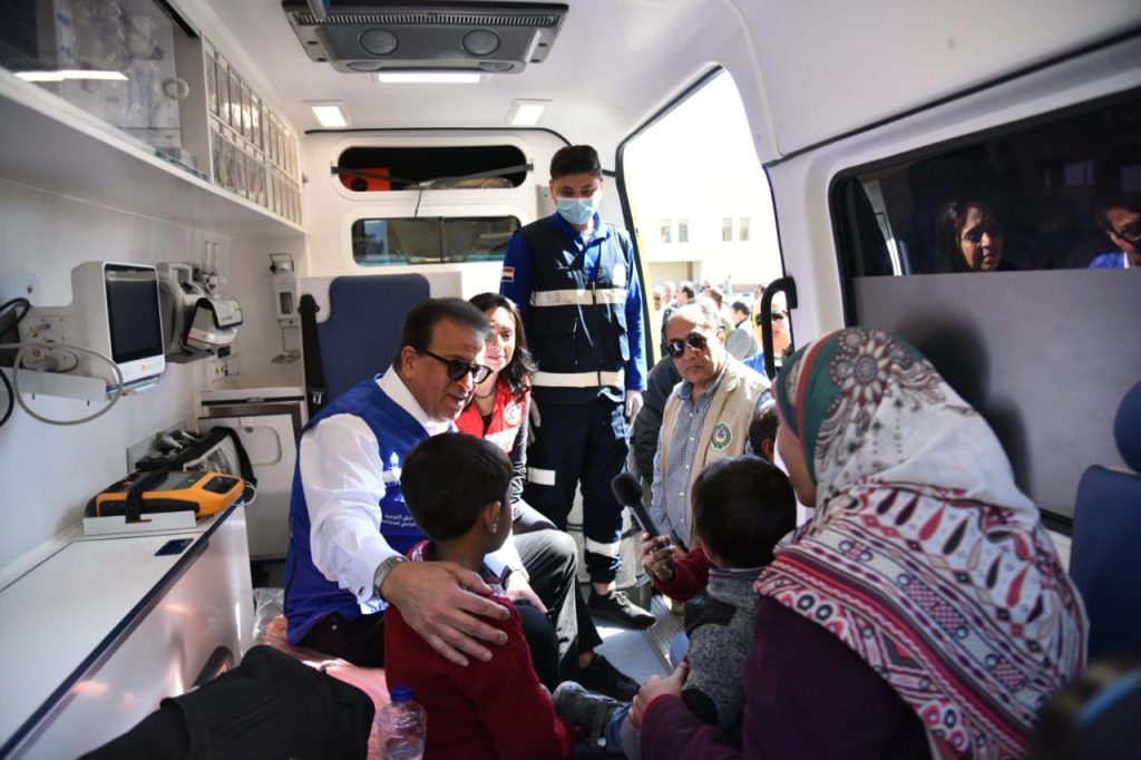 وزيرا الصحة والتضامن يتفقدان الحالة الصحية للمرضى والمصابين بمعبر "رفح "البري