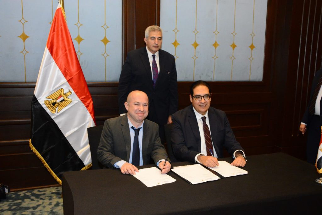 جامعة القاهرة توقع 6 مذكرات تفاهم مع الجامعات والمعاهد الفرنسية 