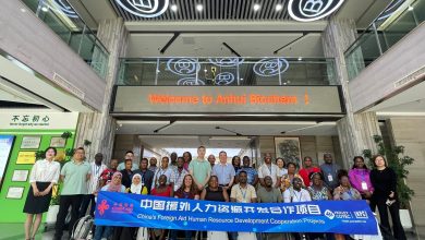 صورة إيفاد 11 طبيبًا إلى “الصين” و8 لـ«تايلاند» ضمن برامج تدريبية