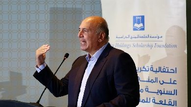 صورة “القلعة”تحتفل بالفائزين فى المنح الدراسية لامريكا وبريطانيا