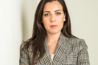 صورة “زينة توكل”مديرة لصندوق “قادرون باختلاف”