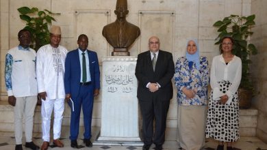 صورة “طب قصر العيني” تستقبل وفد سفارة “بوركينا فاسو”